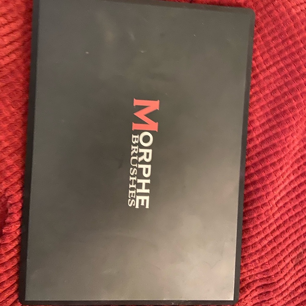 Morphe eyeshadow palette
